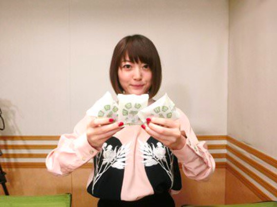 花澤香菜 私服 ダサい