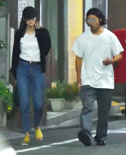 新川優愛 旦那 ロケバス