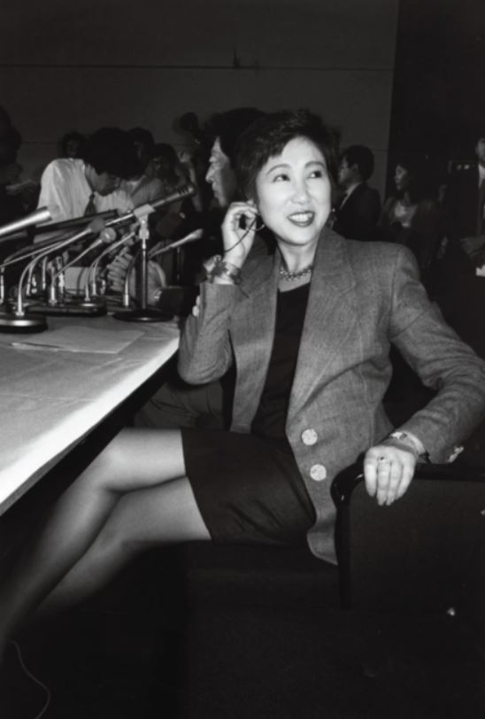 小池百合子 若い頃 ミニ