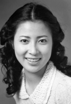 岡江久美子 若い頃